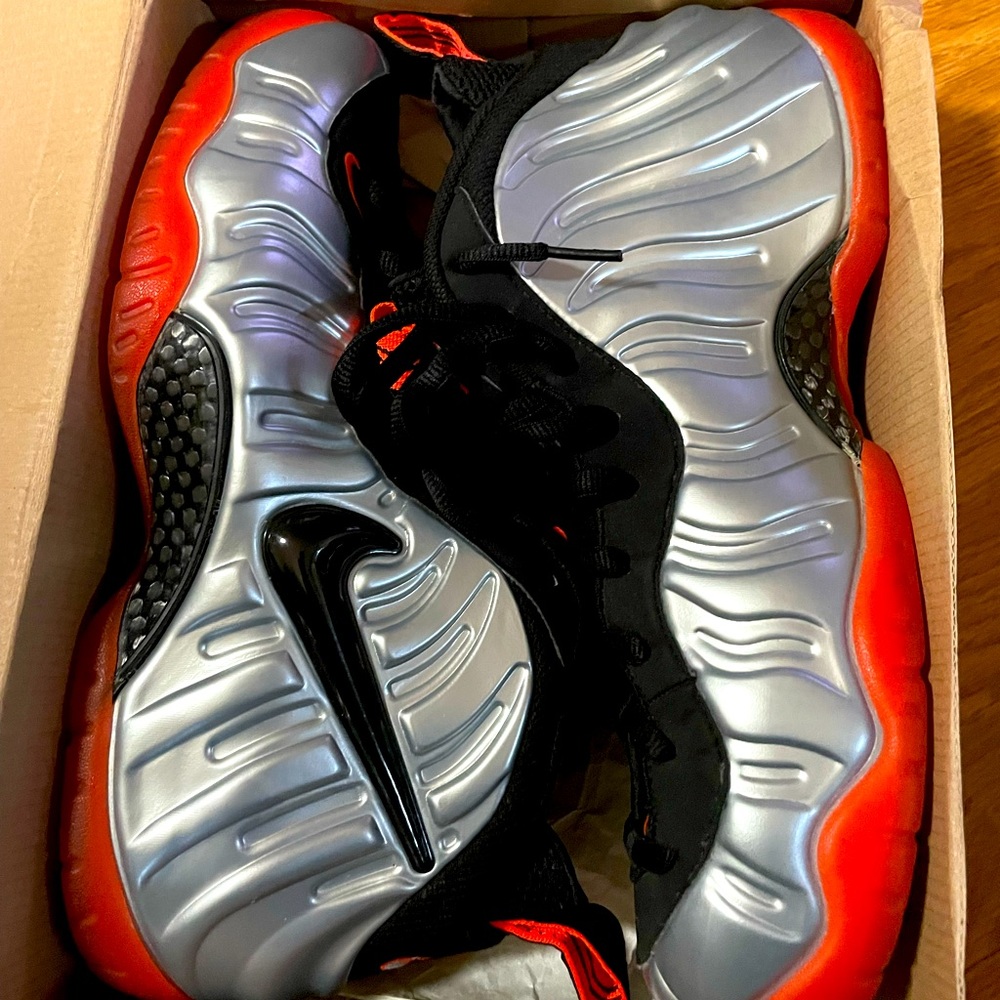 Nike Air Foamposite Pro Crimson